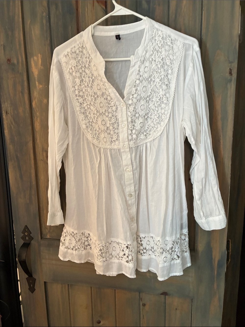 Le Moda White Lace-Trim Button-Front Women's Top